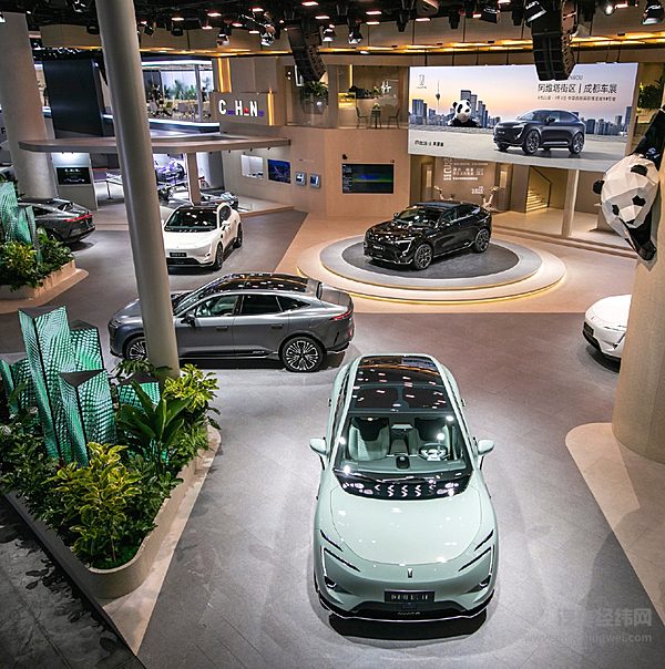 鸿蒙座舱+ADS 2.0智驾 阿维塔11能否借华为崛起？