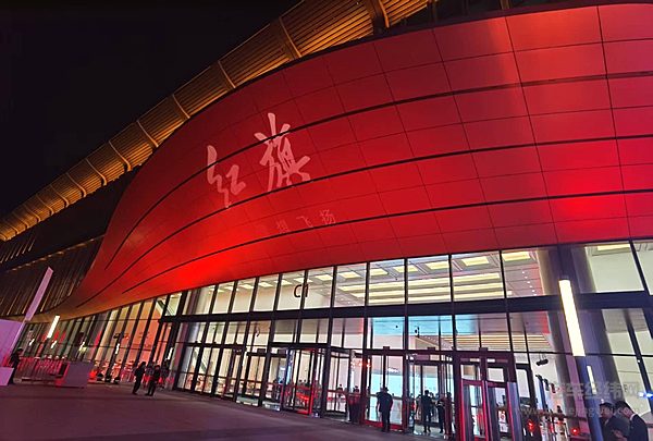 智能见真章：科技赋能 红旗品牌定义未来出行