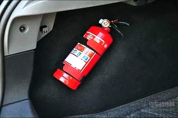 后备箱神器 关键时刻有大用