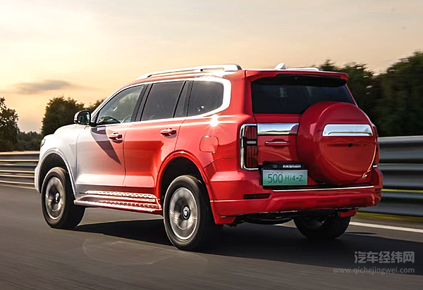 售价定位都相近 坦克500Hi4-Z和方程豹豹8谁更硬核？