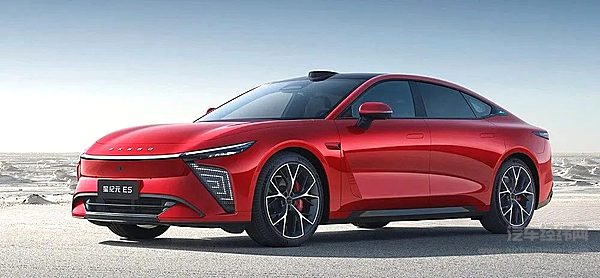 增程式轿车二选一 星纪元ES与启源A07哪一款车性价比更高？