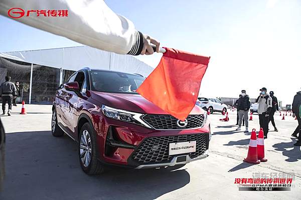 现场直击“弯十”盛事 来一场说走就走的竞速之旅