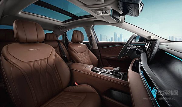 不到10万可入手 吉利帝豪与奇瑞艾瑞泽8谁更具性价比？