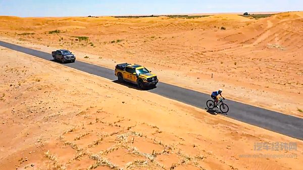 2.4T越野炮首发亮相成功挑战虎克之路金刚坡