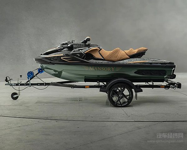 限量25台MANSORYBLACKMARLIN水上摩托艇