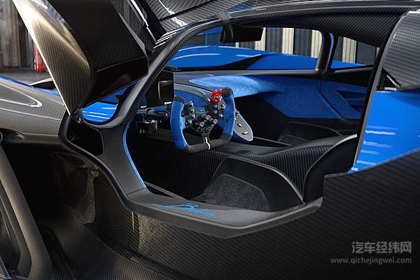 加倍的汽缸 布加迪Bolide带来加倍的快乐！