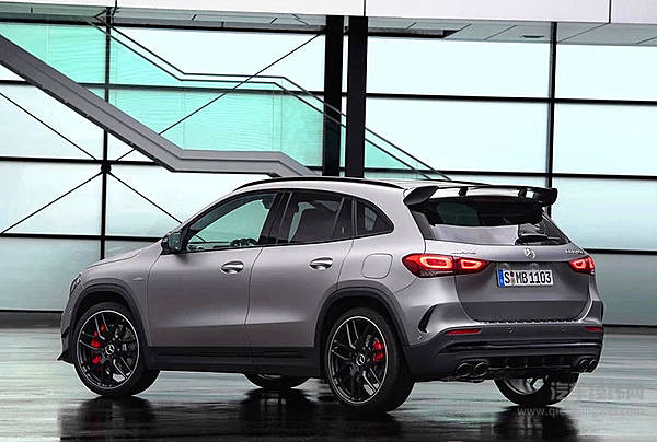 后浪们奋斗的“小目标” 梅赛德斯-AMG GLA45S进化2.0版