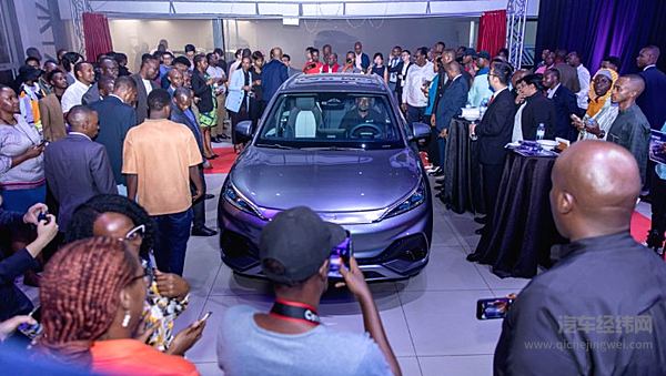 比亚迪携全新车型亮相卢旺达助力当地绿色出行