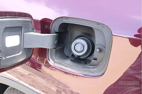 顾家暖男 全新福特领裕中大型SUV让三代同堂出行无忧