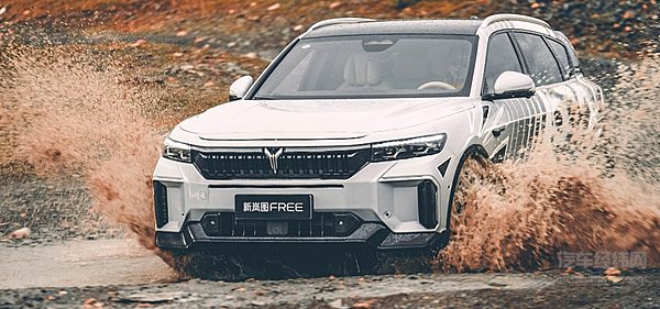 新款岚图FREE改走性价比路线 月销首破5000辆能否坚持？