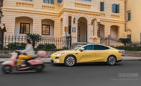 主力售价在20万元以内 银河E8拼性价比输给了东风eπ007？