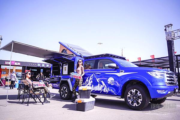 黑弹、旅装炮正式交车 长城炮阿拉善玩转皮卡车生活