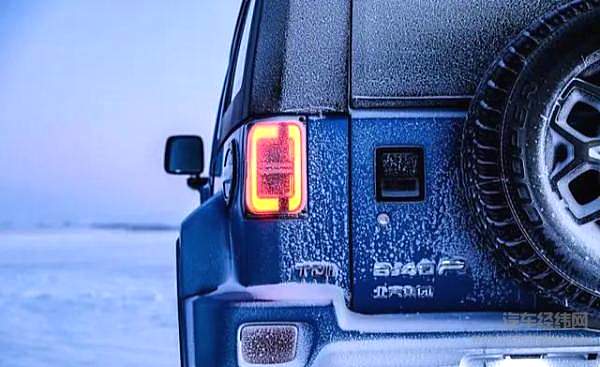 迎接嫦娥五号凯旋 北京BJ40刀锋英雄版正式亮相