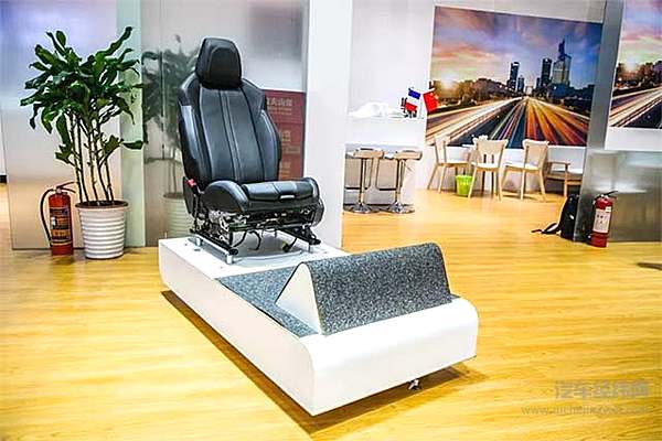 直击进博会：佛吉亚带你“解码”未来出行！