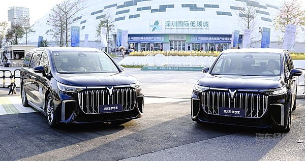 降续航、砍配置 岚图梦想家EV版这套组合拳怎么样？