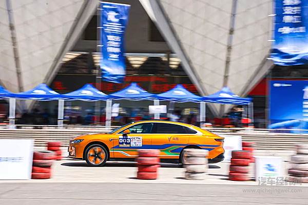 一次斩获16项大奖 东风双品牌战高原！