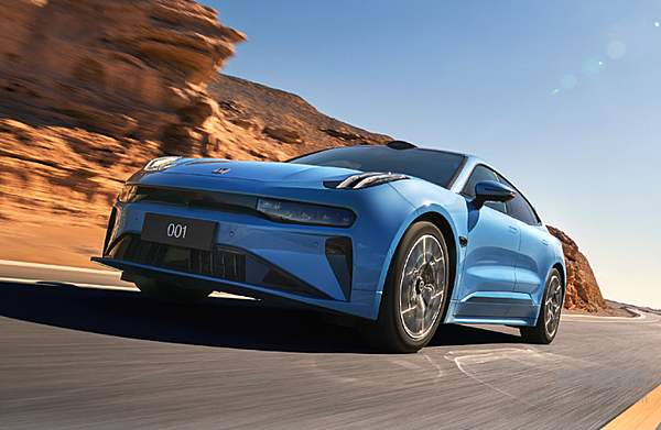 30万元内中大型纯电轿车对决 极越07与极氪001谁表现更好？