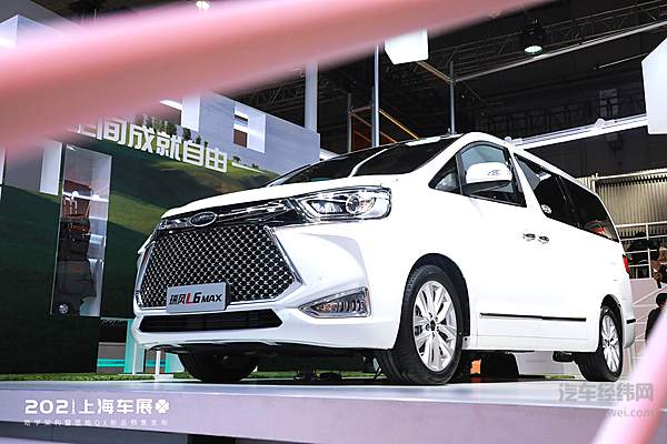 明星车型来袭！瑞风L6 MAX和瑞风M3 PLUS年度款齐聚上海车展