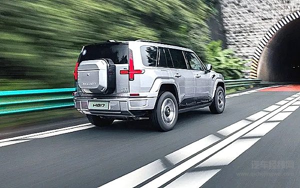 硬派越野遇上华为全家桶 东风猛士M817不简单