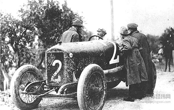 Stelvio诞生前的阿尔法·罗密欧，你猜是什么样子的？