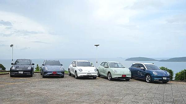  欧拉好猫车队途经泰国春蓬府