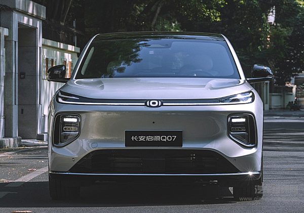 2025年中大型SUV盘点：国产车是主力 清一色的新能源