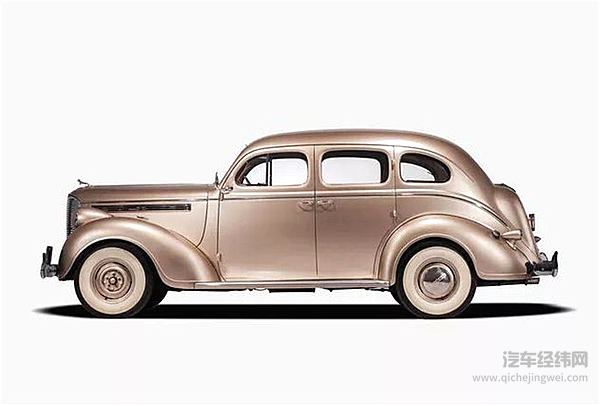 可看的不止彭于晏的腹肌，详解《邪不压正》中最值得看的5台车！ 