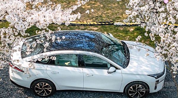 百公里亏电油耗2.9L综合续航2100km 秦L真的完胜银河L6吗？