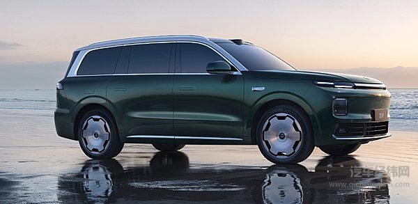 30万级新能源SUV二选一 智己LS8与零跑D19谁更强？