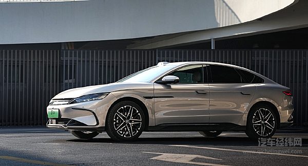 商务部牵头开展汽车促消费行动 以旧换新补贴最高2万元