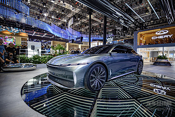 100%新能源产品亮相上海车展 奇瑞汽车加速布局新能源赛道