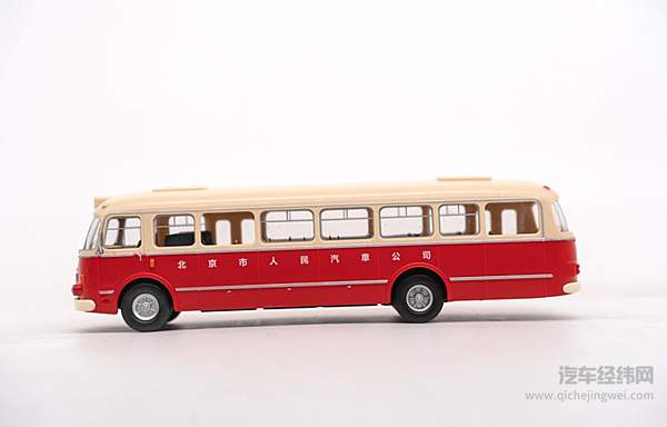 作为北京公交车的斯柯达 706 RTO