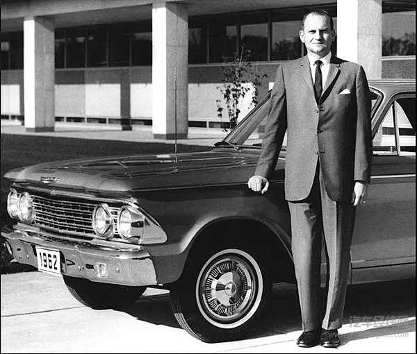 告别李·艾柯卡，告别一个汽车的黄金时代