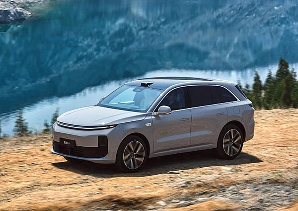 新能源中大型SUV对决 理想L6为何比智界R7更吸引人？