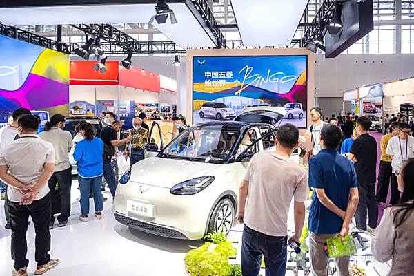 缤果斩获海外首批订单！五菱新能源闪耀广交会！