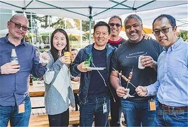 FF官方回应贾跃亭辞任CEO：两年已偿还债务30亿美元？