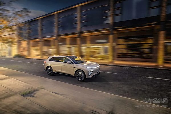 星途助力2025芜湖马拉松 以“敢超越”共绘文体旅融合新图景