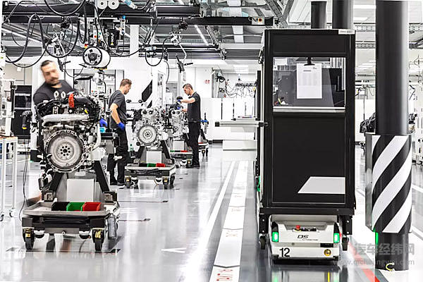 奔驰史上最强2.0T 还有“漂移模式”？