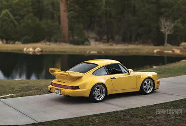 那些“化石车”到底值多少钱？看看RM苏富比-亚美利亚岛拍卖会三大锤