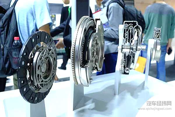 阵痛期的零部件巨头 转身还是席地而坐？