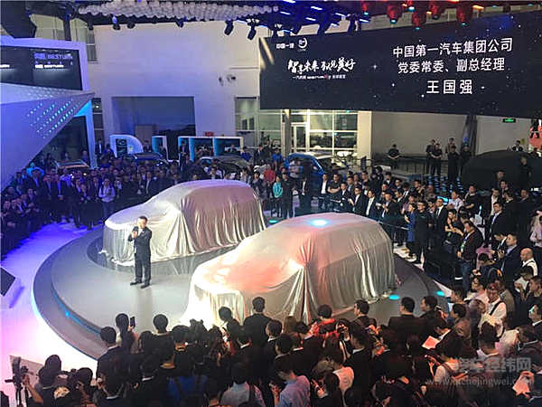 奔腾SENIA R9全球首秀  智能科技王者降临