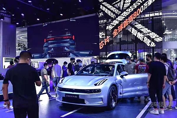 冰火两重天：成都车展 谁在笑谁在哭？