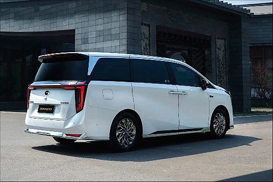 华为提供智能化加持 传祺向往M8能否挑战岚图梦想家？