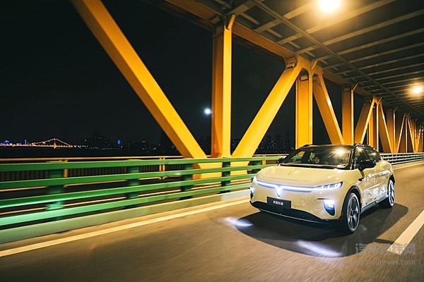 20万元纯电中型SUV对决 岚图知音与极氪7X谁更值得入手？