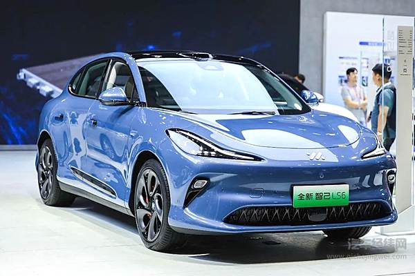 上汽新能源军团亮相2024中国国际工业博览会