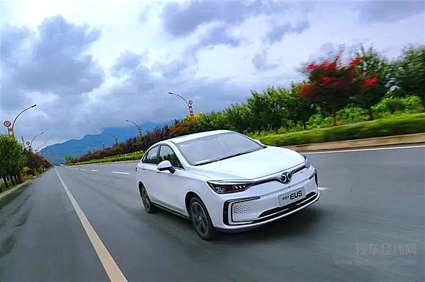 2月新能源汽车销量公布 曾经销量王者遭遇“滑铁卢”！