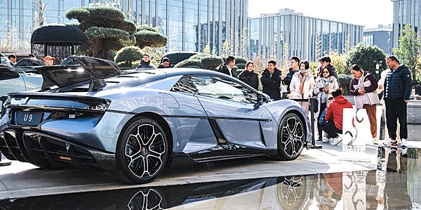 168万元的仰望U9正式上市 能否树立跑车圈的新标杆？