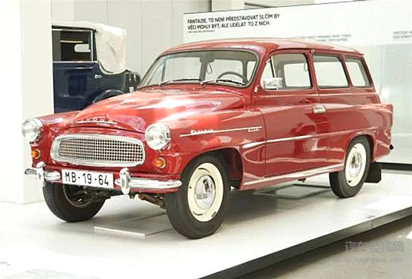 传承经典 致敬未来 “2018中国国际名城经典车拉力赛”焕新而来