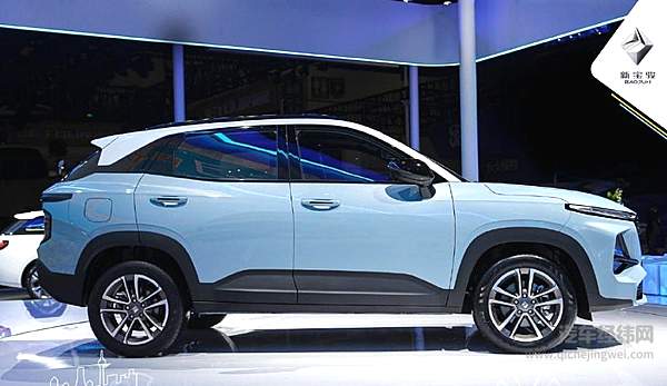 换“芯”触手可及 新宝骏RS-3 1.5T上市