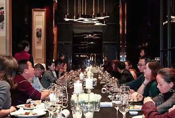 纯电之旅不设界限——全球最大Tesla超级充电站点亮仪式